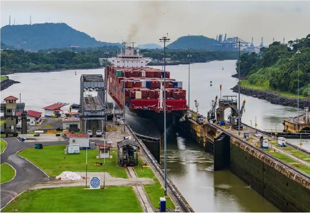 Canal de Panamá informa que hay buques en espera de tránsito por sequía