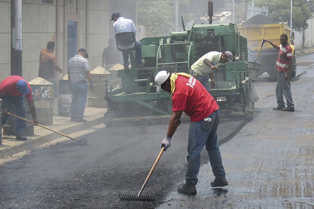 Aplicadas 400 toneladas de asfaltado en el municipio Diego Ibarra