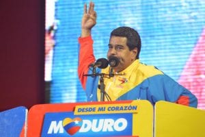 Maduro realizó un recorrido por la avenida Enrique Tejera de Valencia