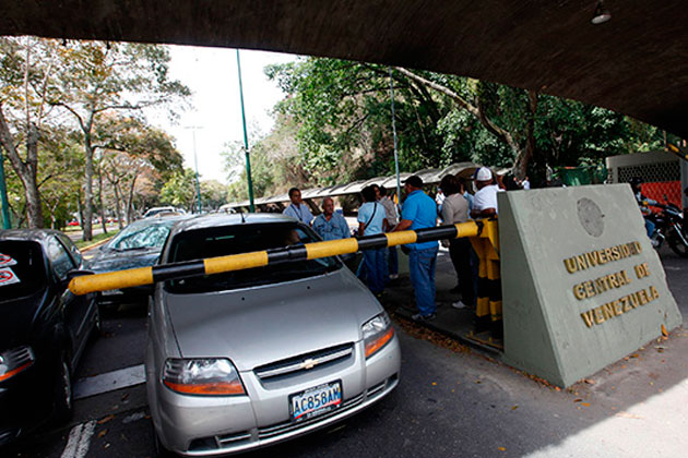 Trabajadores de UCV