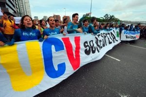 estudiantes UCV