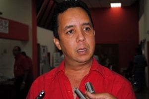 Miguel Flores continuará en su cargo