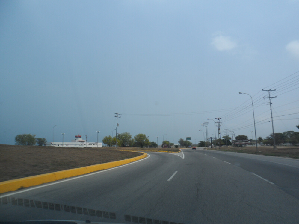 fotos: así luce la autopista Valencia-Puerto Cabello