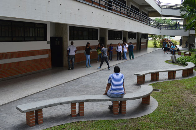 Gobernación iniciará construcción de pared perimetral en la UC 