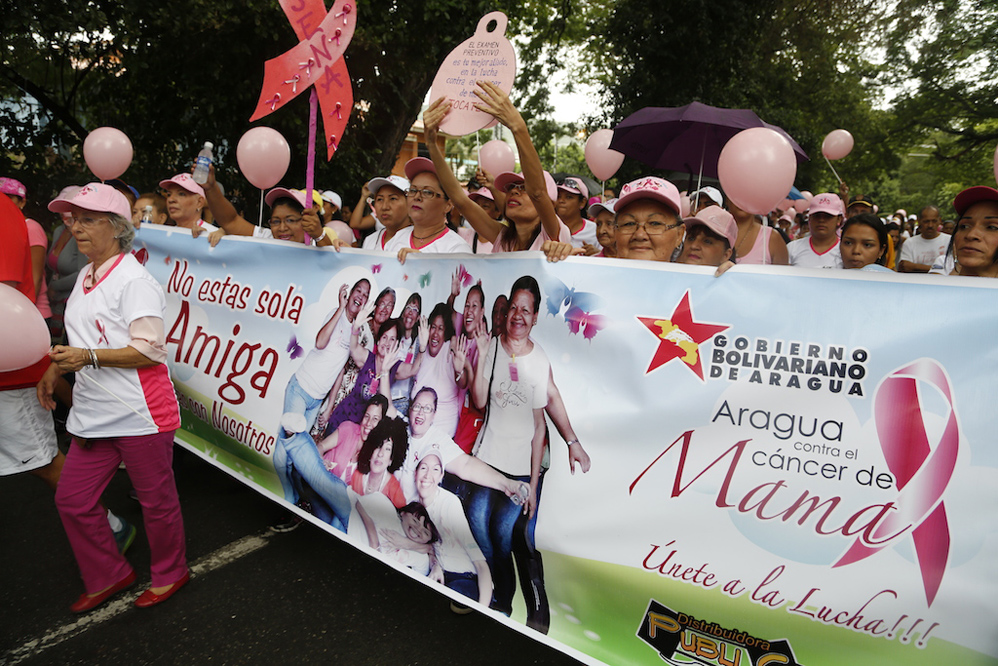 fotos: así se celebró el Día Internacional para la prevención del Cáncer de mama
