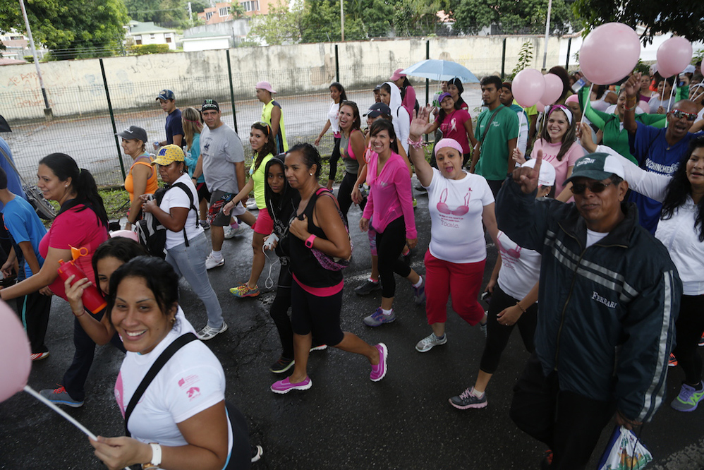 fotos: así se celebró el Día Internacional para la prevención del Cáncer de mama