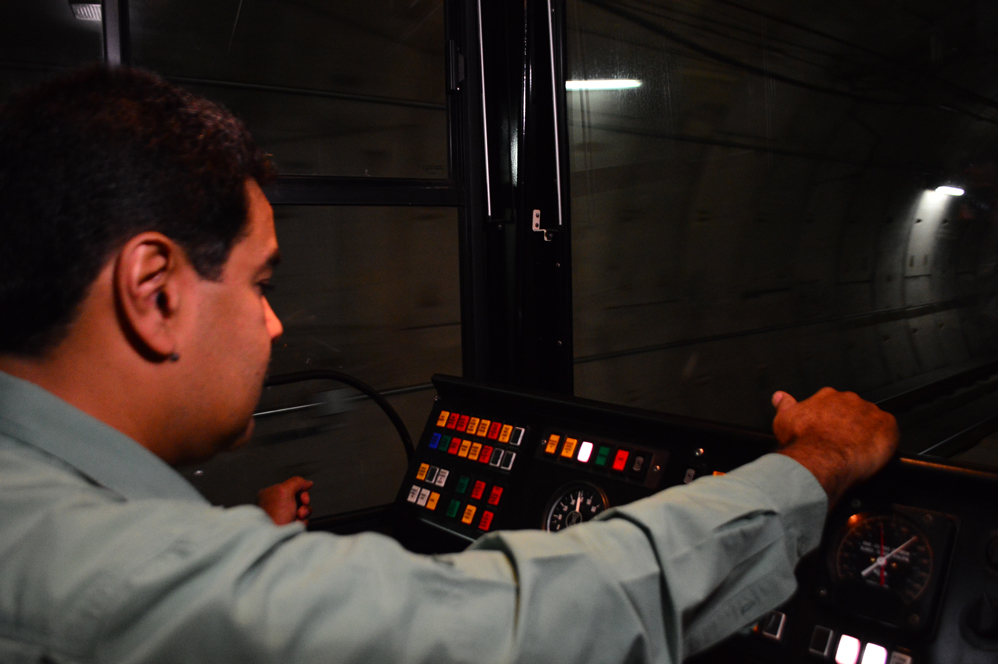 Maduro inauguró estaciones