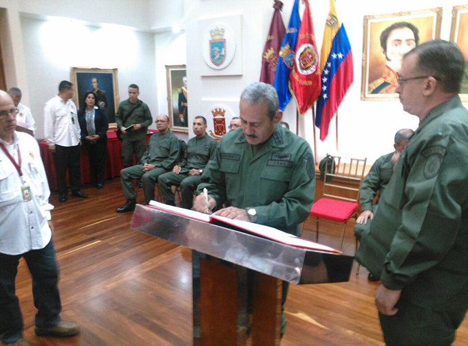 Carlos Osorio recibió Inspectoría General de la Fanb