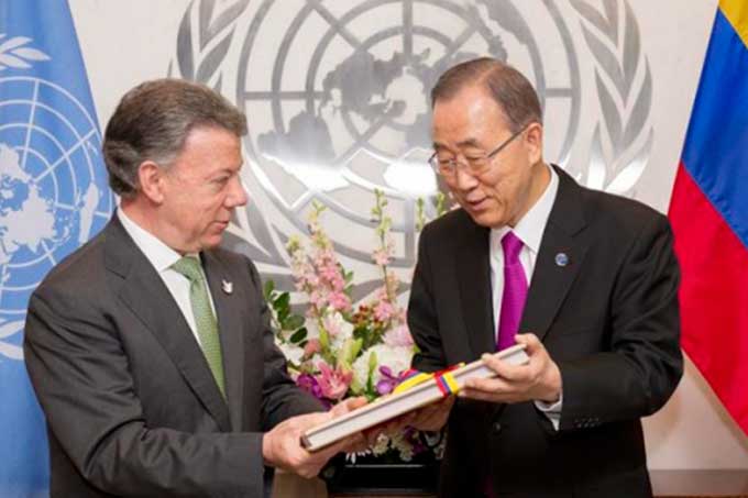 Juan Manuel Santos y Ban Ki moon entre acuerdo