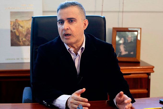 Fiscal General solicitó librar orden de captura contra diputado Germán Ferrer