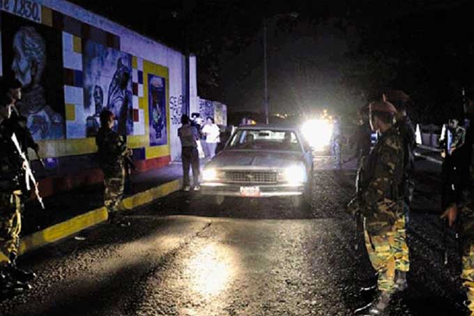 Ejército se enfrentó a contrabandistas de combustible en La Guajira