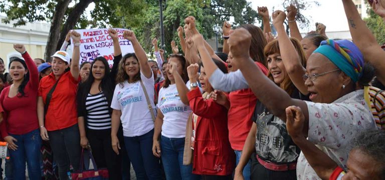 Mujeres de Carabobo expresaron su respaldo a Nicolás Maduro