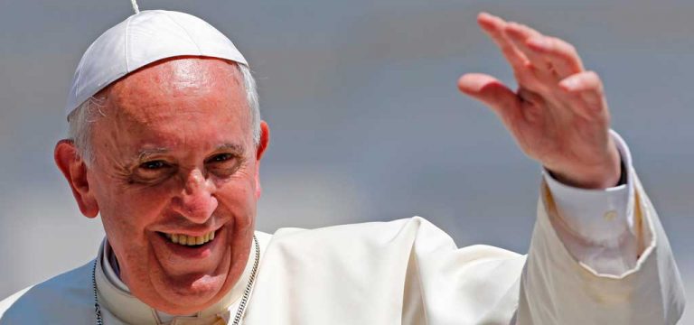 Papa Francisco aceptó participar en diálogo por la paz de Venezuela