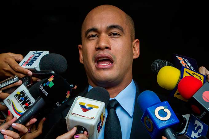 Rodríguez: los Poderes deben acompañar la acción de la Procuraduría