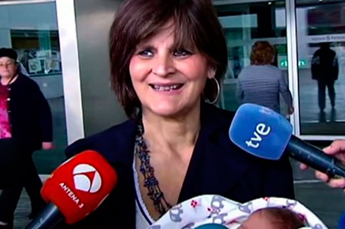 ¡Increíble! Mujer española de 62 años dio a luz a su tercer hijo