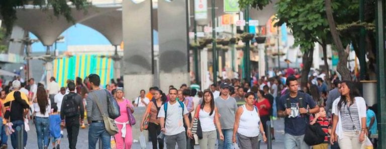 51% de los venezolanos confían en que Maduro resolverá problemas económicos