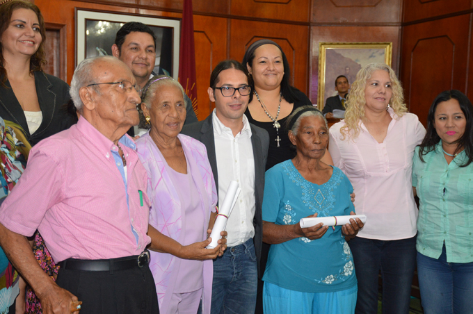 Ministro Ñáñez entregó 119 certificaciones a cultores del estado Carabobo