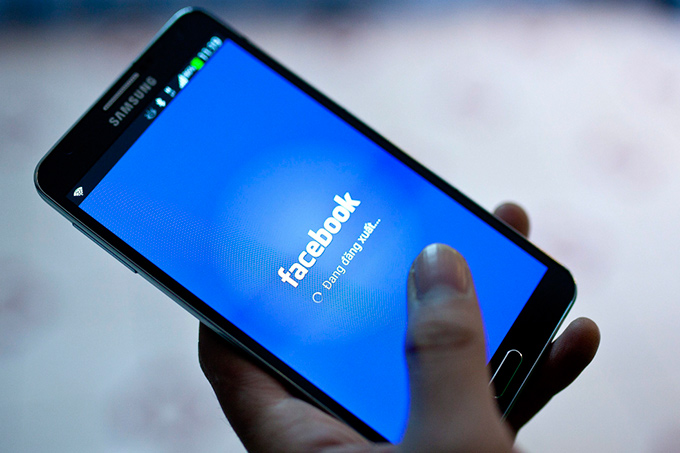 Estudiantes crean detector de falsas publicaciones de Facebook