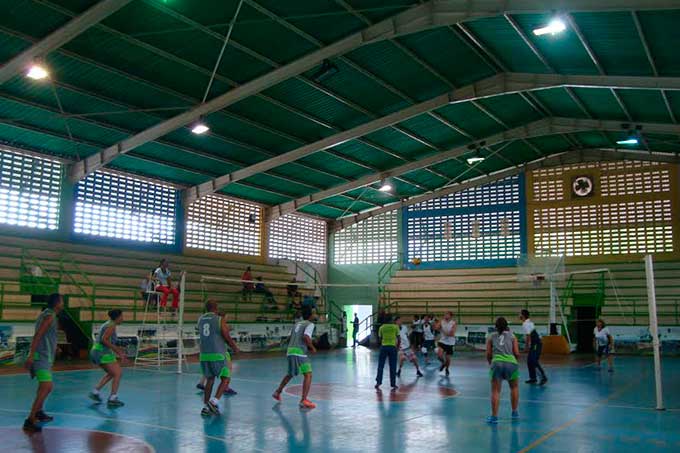 Más de 80 atletas de contralorías municipales disputaron eliminatorias de Voleibol en Guacara