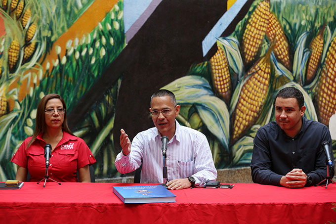 Villegas aplaude desincorporación de diputados de Amazonas