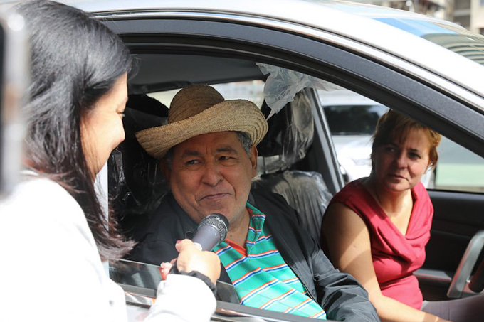 Maestro Gualberto Ibarreto recibió vehículo por órdenes de Maduro (+fotos)