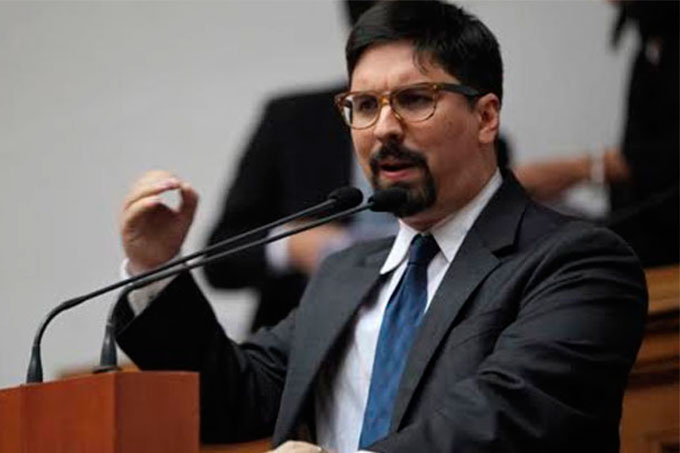 Diputado Freddy Guevara exigió expulsión de UNT de la MUD