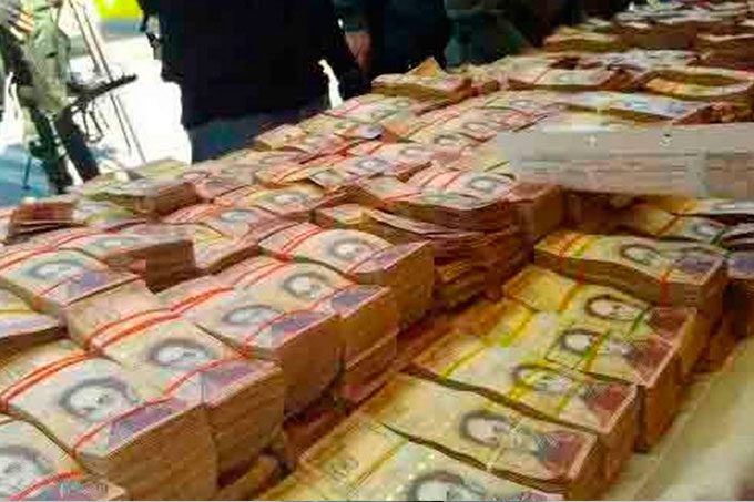 Incautados más de Bs 50 millones en billetes de 100 en Zulia, Falcón y Lara