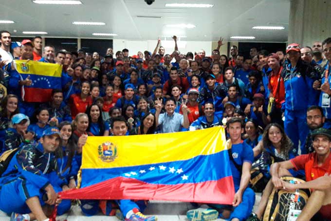 Delegación criolla llegó a Venezuela tras quedar subcampeones en Iquique