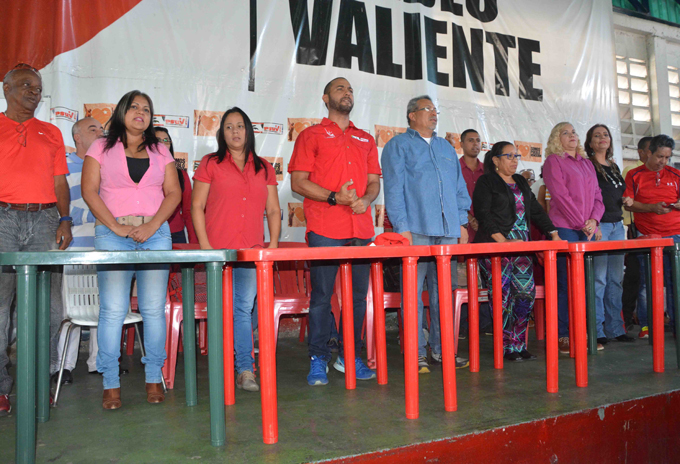 Saúl Ortega encabezó juramentación de Comando Antigolpe