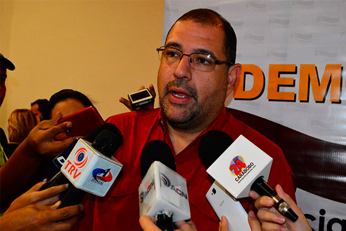 Héctor Breña respaldó decisión de juzgar vándalos ante justicia militar