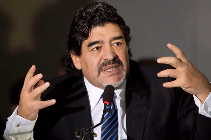 Maradona a Capriles: la diferencia entre tú y yo es que yo no me vendí nunca