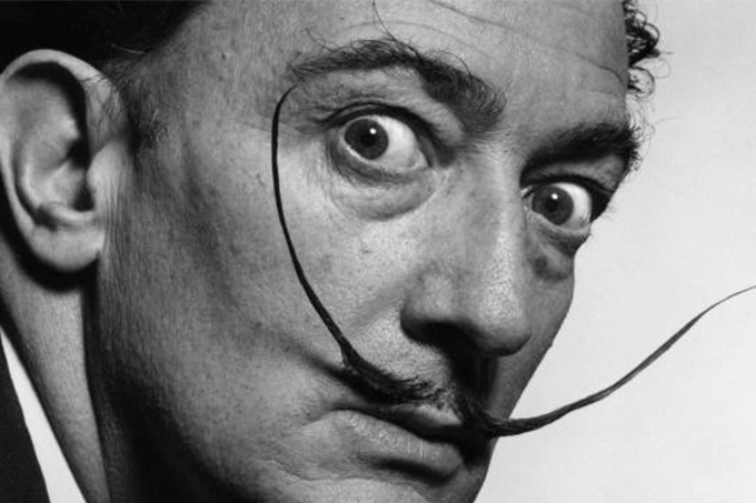 Mujer que hizo exhumar cuerpo de Salvador Dalí no es su hija