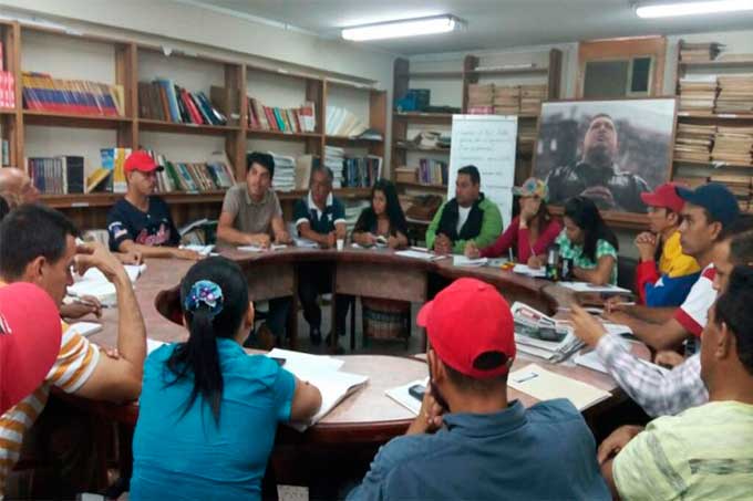 Comisión de Comunas y Poder Popular discutió Plan de Acción en Carabobo