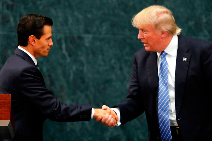 Peña Nieto y Donald Trump hablaron por teléfono durante una hora