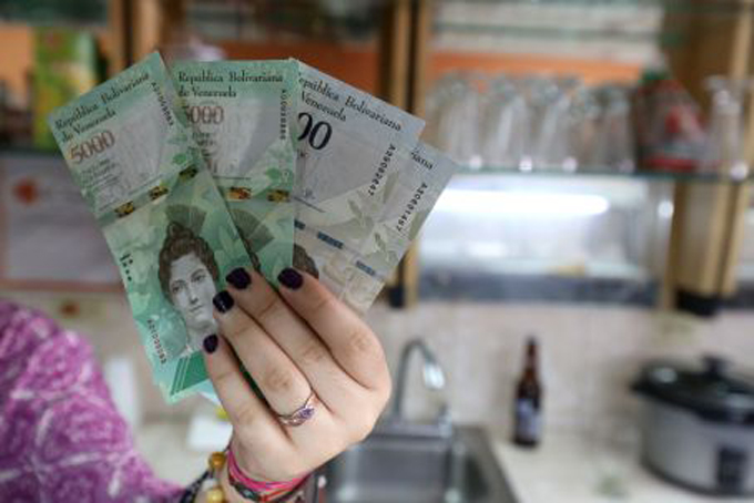 Nuevo billete de 5 mil bolívares ya está circulando en Caracas