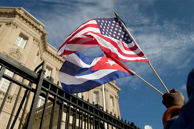 EEUU no otorgará residencia a cubanos que entren sin visas