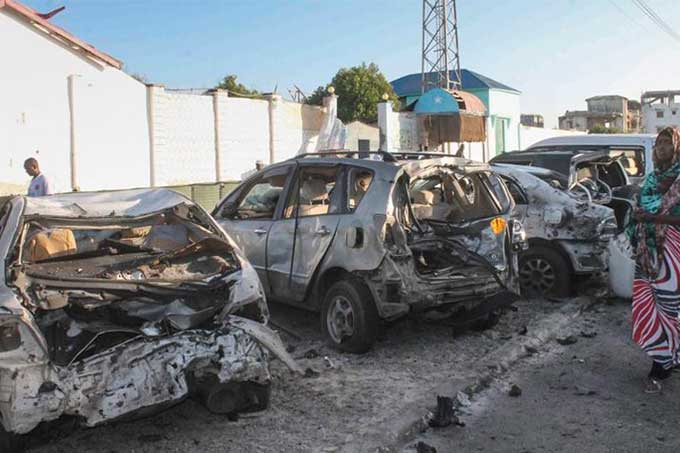 Atentado con coche bomba dejó 15 muertos en Mogadiscio