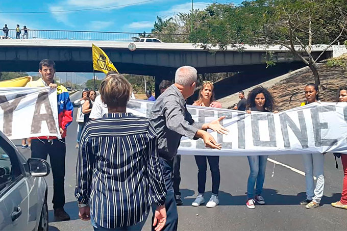 Carabobeños rechazaron cierre de Autopista del Este por Primero Justicia (+video)