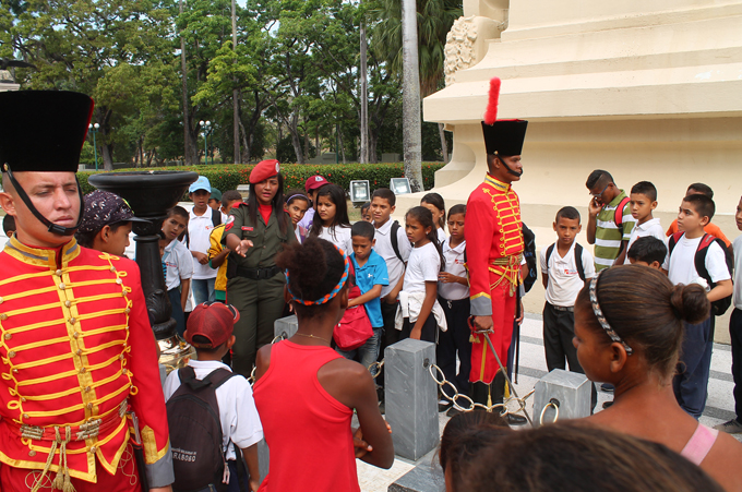 Gobierno de Carabobo inició Carnavales Comunitarios 2017