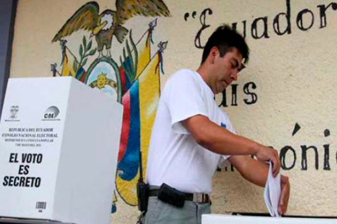 Ecuatorianos en Venezuela podrán votar en la consulta popular de este 4 de febrero