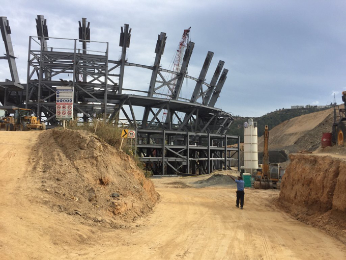 Avanzan obras del nuevo estadio de béisbol en Caracas