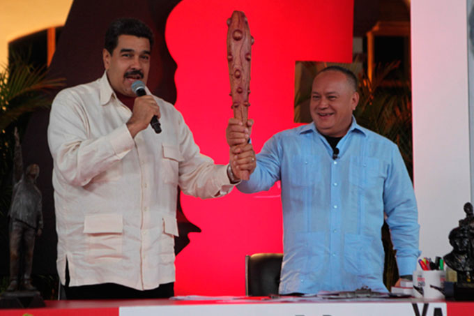 Presidente Maduro felicitó a Cabello por tercer aniversario de su programa