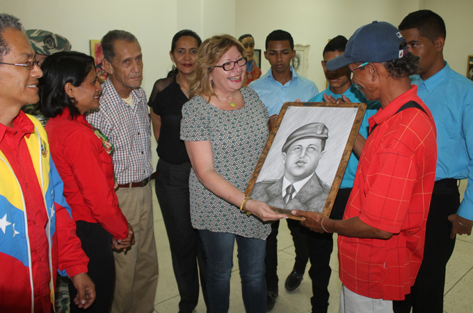 Gobierno de Carabobo continúa tributo cultural al Comandante Chávez