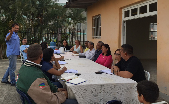 Juan Perozo asistió a asamblea con vecinos de la comunidad Los 300 de Tocuyito