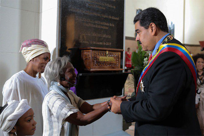 Presidente Maduro aprobó varios proyectos de atención especial a la mujer