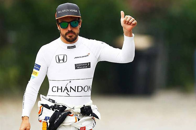 Alonso canceló práctica tras presentar fallas en el coche