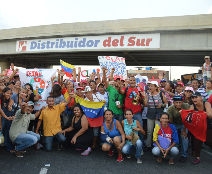 Valencianos apoyaron retiro de Venezuela de la OEA y repudiaron actos vandálicos (+fotos)