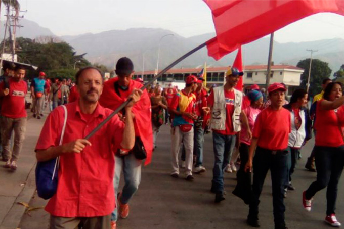 Chavistas salieron en defensa de la revolución (+video)