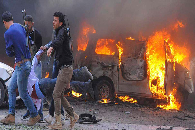 ¡Atentado! Al menos 43 muertos dejó explosión de carro bomba en Siria