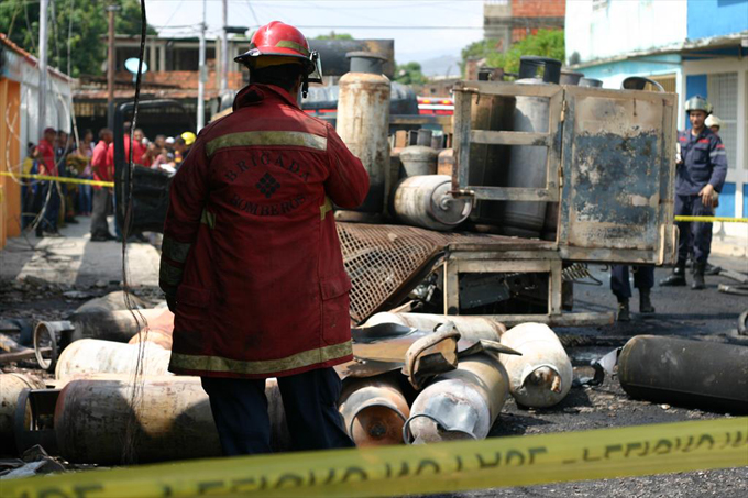 ¡Terrible! Explotó camión de gas en barrio Bella Vista de Valencia (+fotos)
